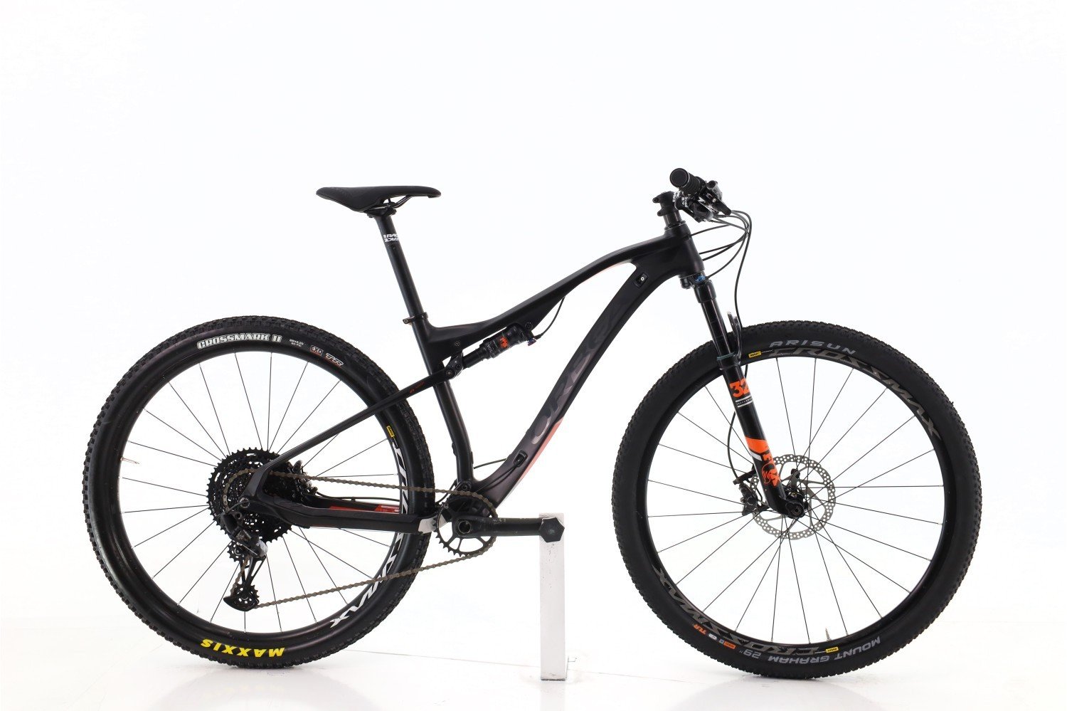 Orbea Oiz 2018 EXCELLENT Bike-room – Bikeroom - Main Image