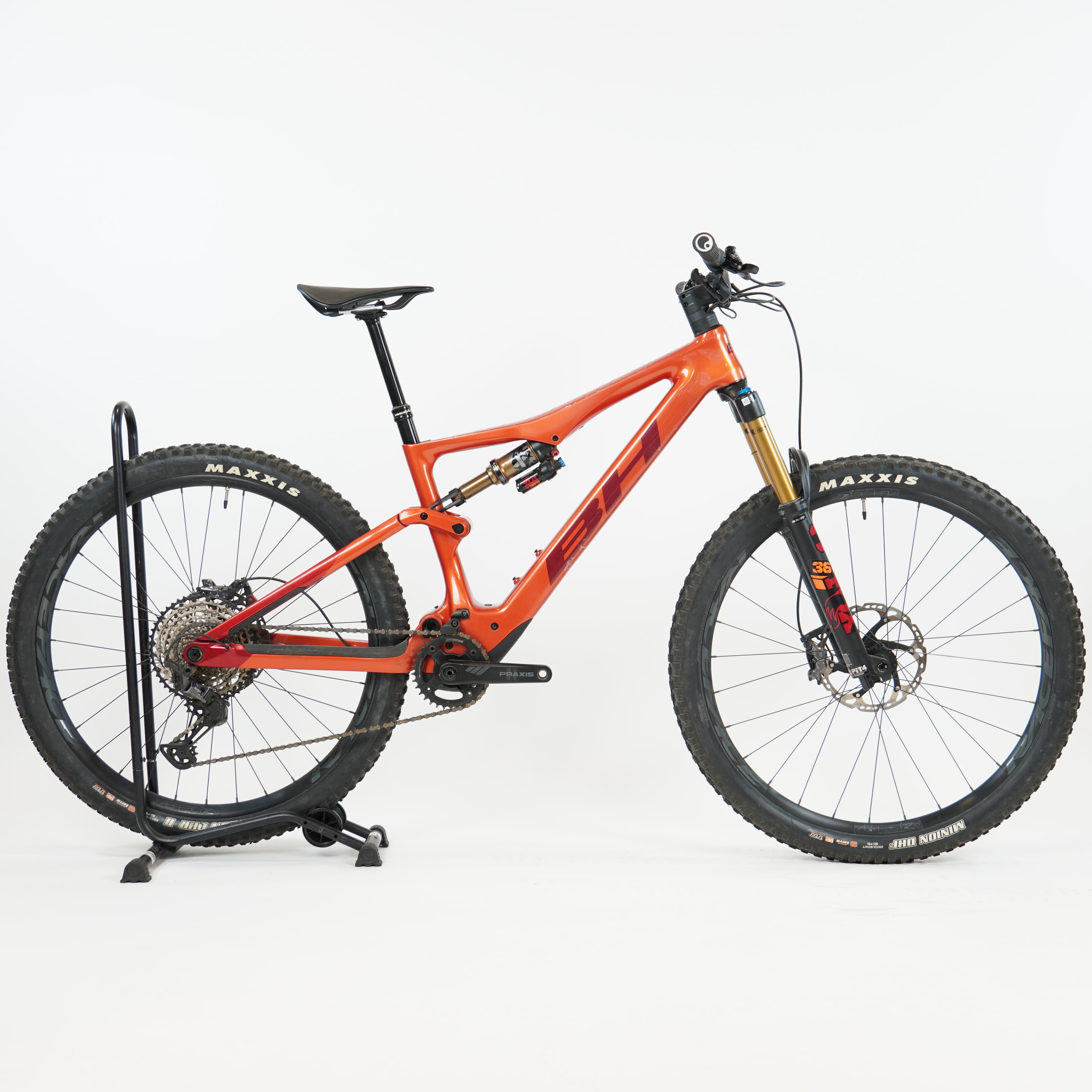 bh fahrrad e bike BH Bikes BH iLYNX Trail Carbon 8.7 2023 - Shimano XT 12sp