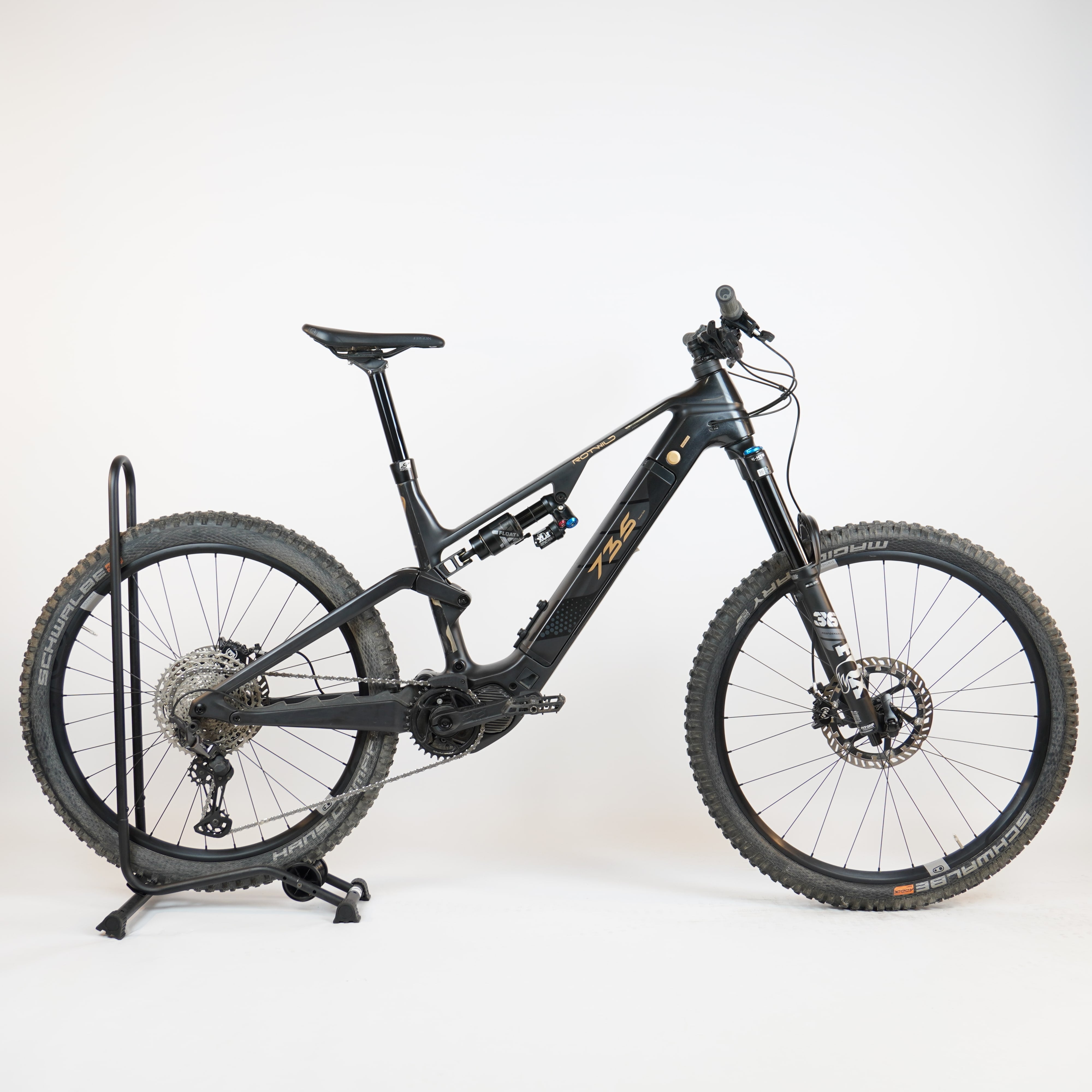 Rotwild R.E735 FS Core black metallic 2023 - Shimano XT 8100 12-Speed - Crankbrothers Synthesis Enduro | Well Loved Condition