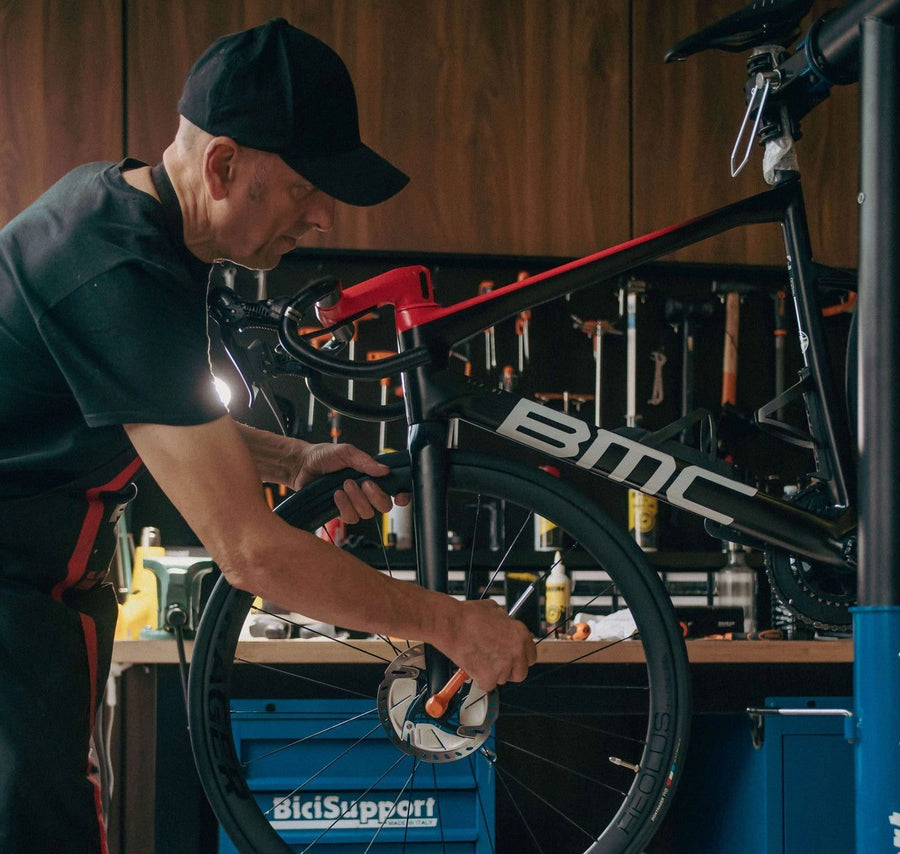 Premium bike ready to ship worldwide with Bikeroom