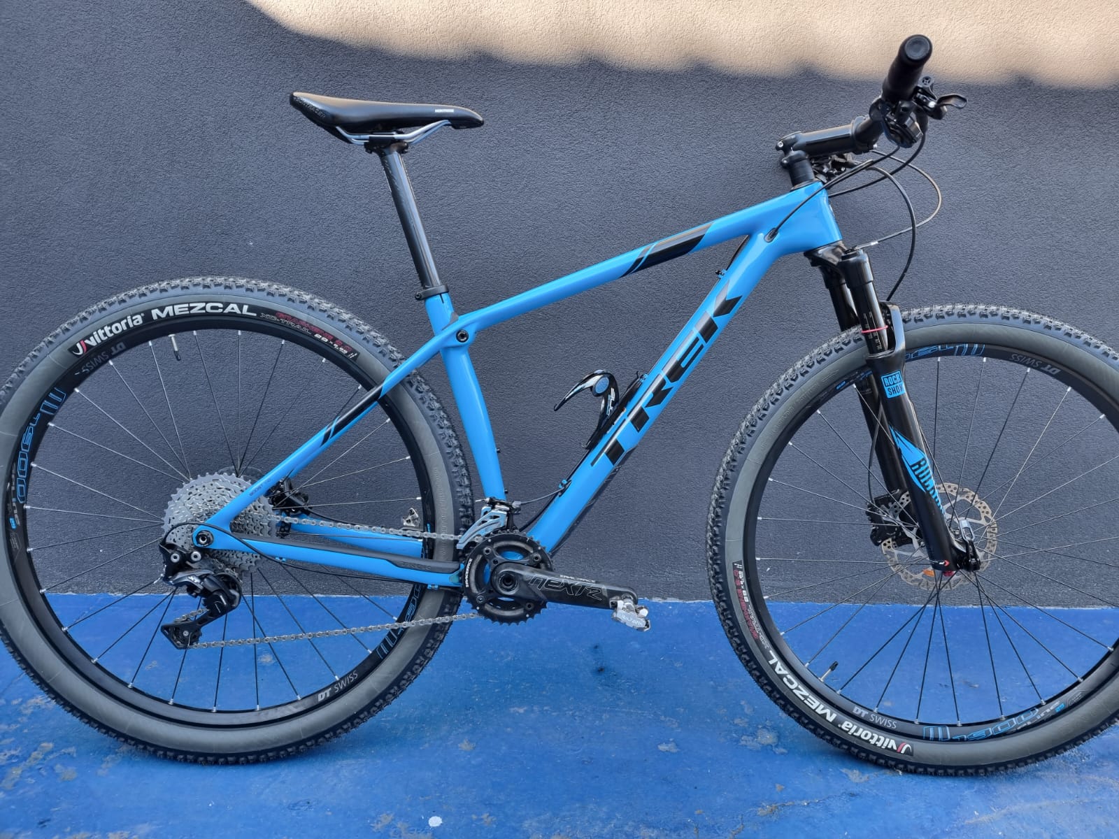 Trek Procaliber 9.7 2018 - Shimano XT - DT Swiss M1900, Boost110 front, Boost148 rear, tubeless strips and valves included