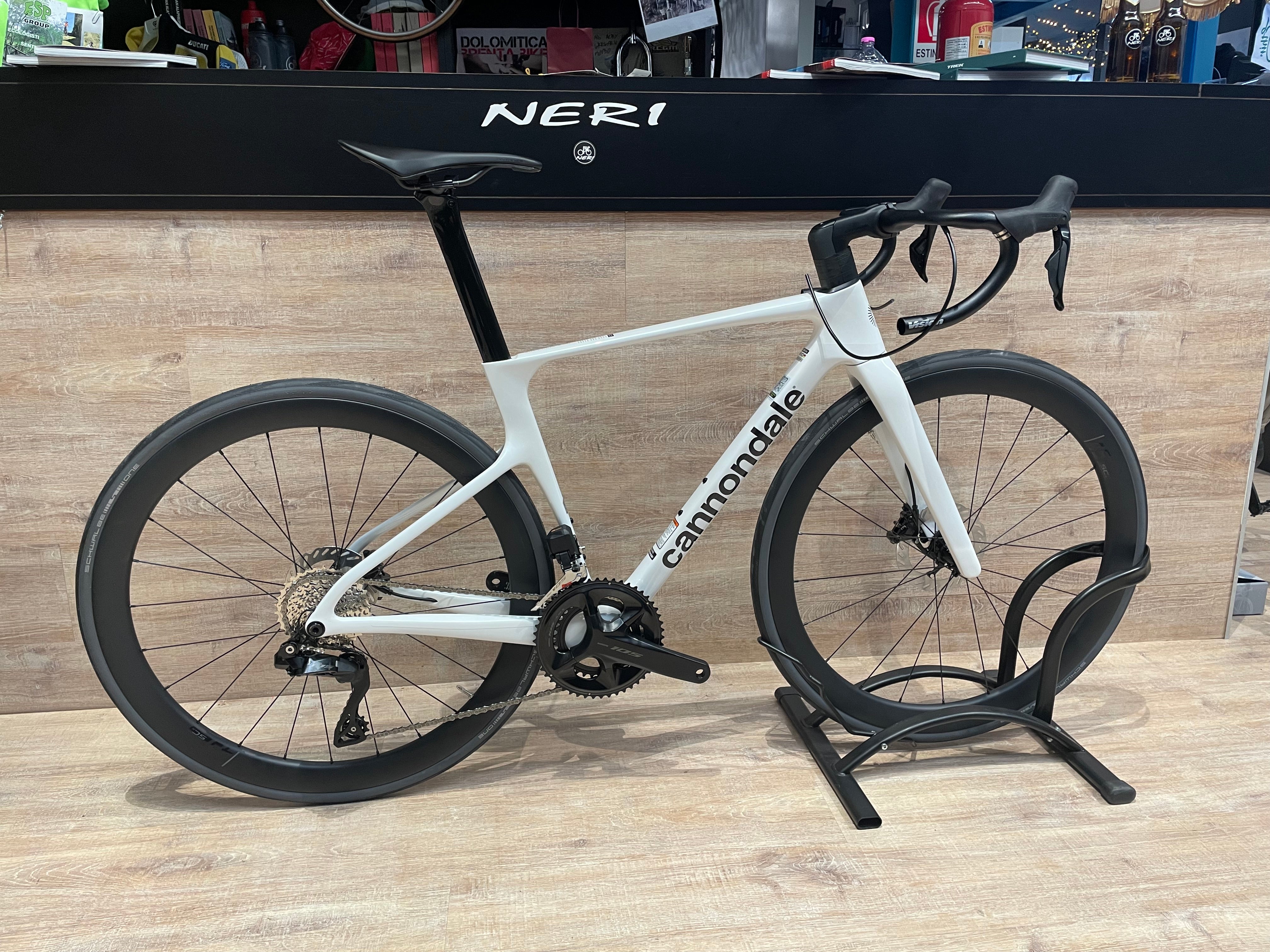 Cannondale SUPERSIX EVO 5 2026 - Shimano 105 Di2 2x12sp
