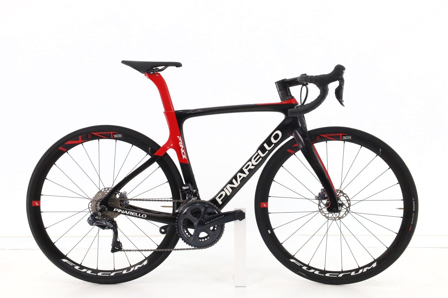 Pinarello Prince 2021 - Shimano Ultegra Di2 2x11sp - Fulcrum Racing 400 - 1 - Bikeroom